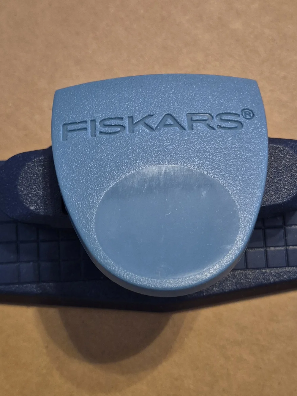 Fiskars Blue Scallop Edge‎ Punch - Set of 2